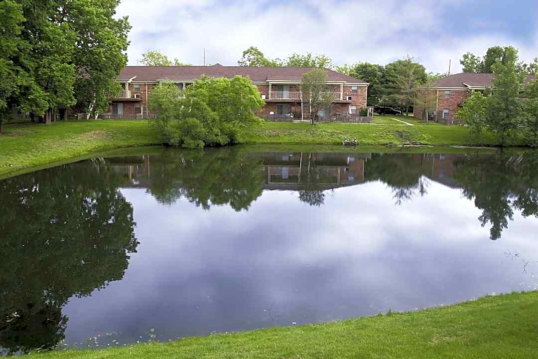 sebring court 1902 parsons dr indianapolis in apartments for rent rent com