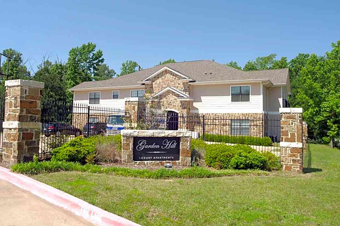 Garden Hill Apartments - 15307 Fm 16 W Lindale Tx Apartments For Rent Rentcom