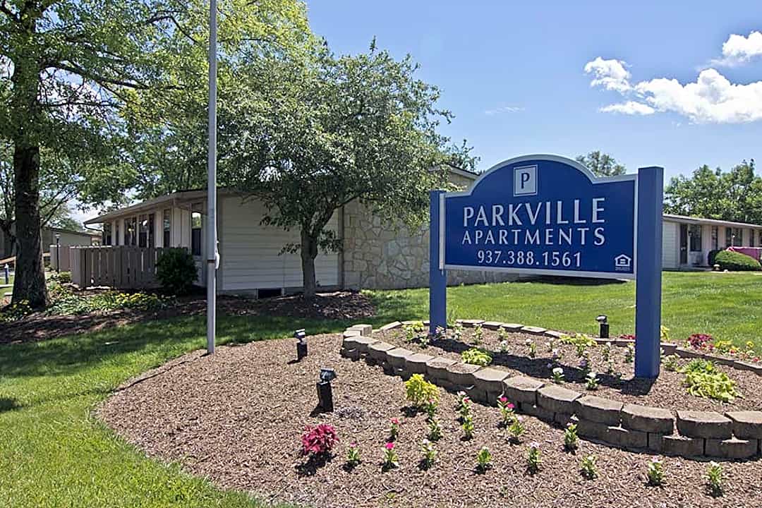 Parkville Apartments 1100 Taywood Rd Englewood Oh Apartments For Rent Rent Com
