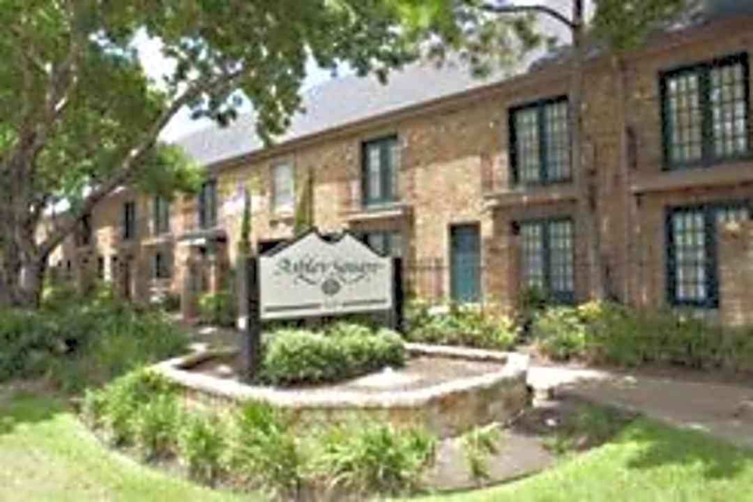Ashley Square 6330 Windswept Ln Houston Tx Apartments For Rent Rent Com