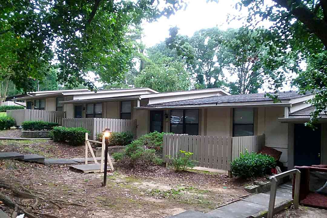 Oakley Woods - 6300 Oakley Rd | Union City, GA Apartments for Rent | Rent.