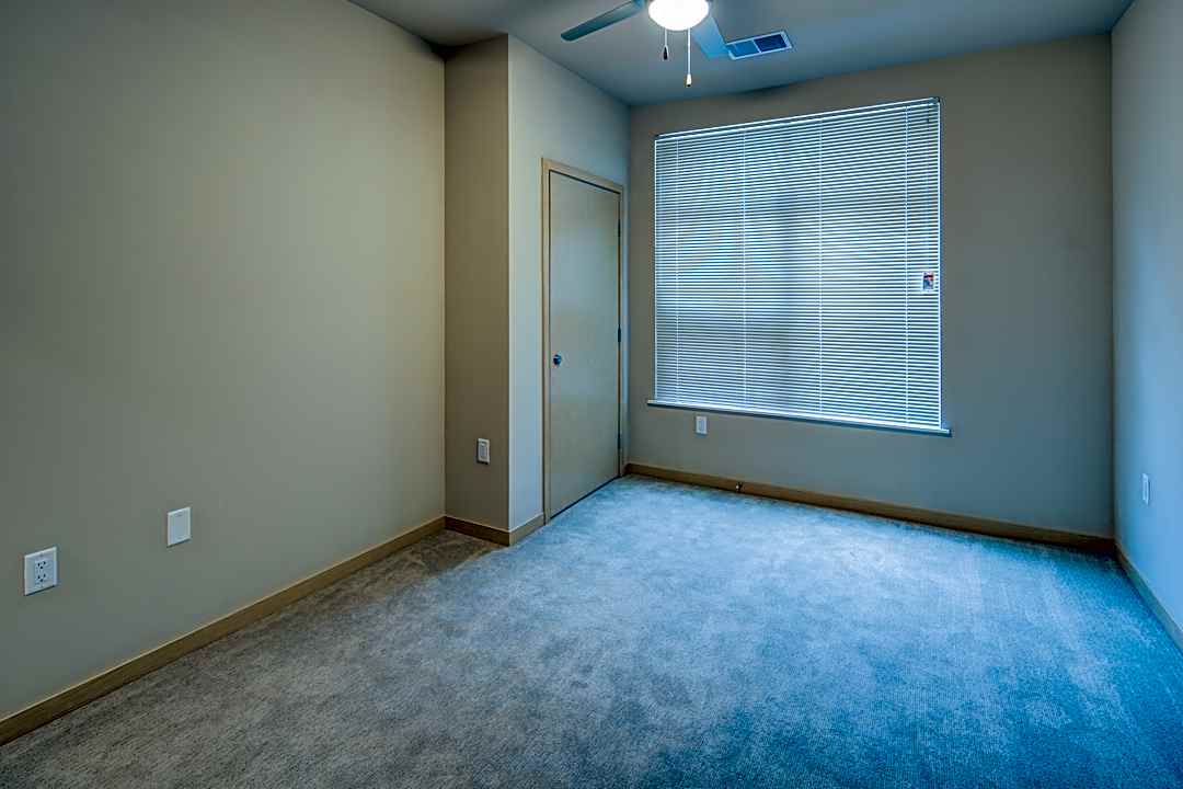 8twenty Park Apartments 820 S Park St Madison Wi Apartments For Rent Rent Com