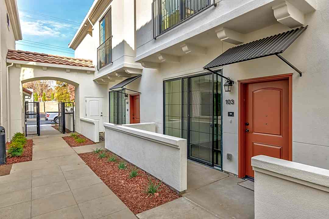 Angelino Luxury Apartment Homes 945 48th St Sacramento Ca Apartments For Rent Rent Com