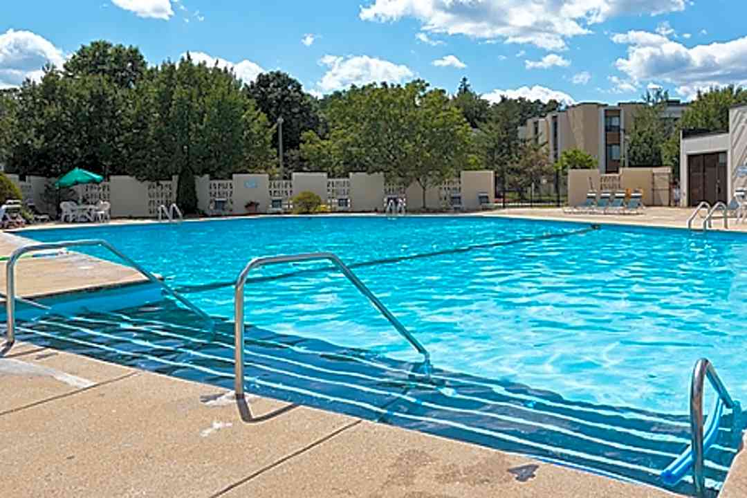 braintree village 2 mccusker drive braintree ma apartments for rent rent com