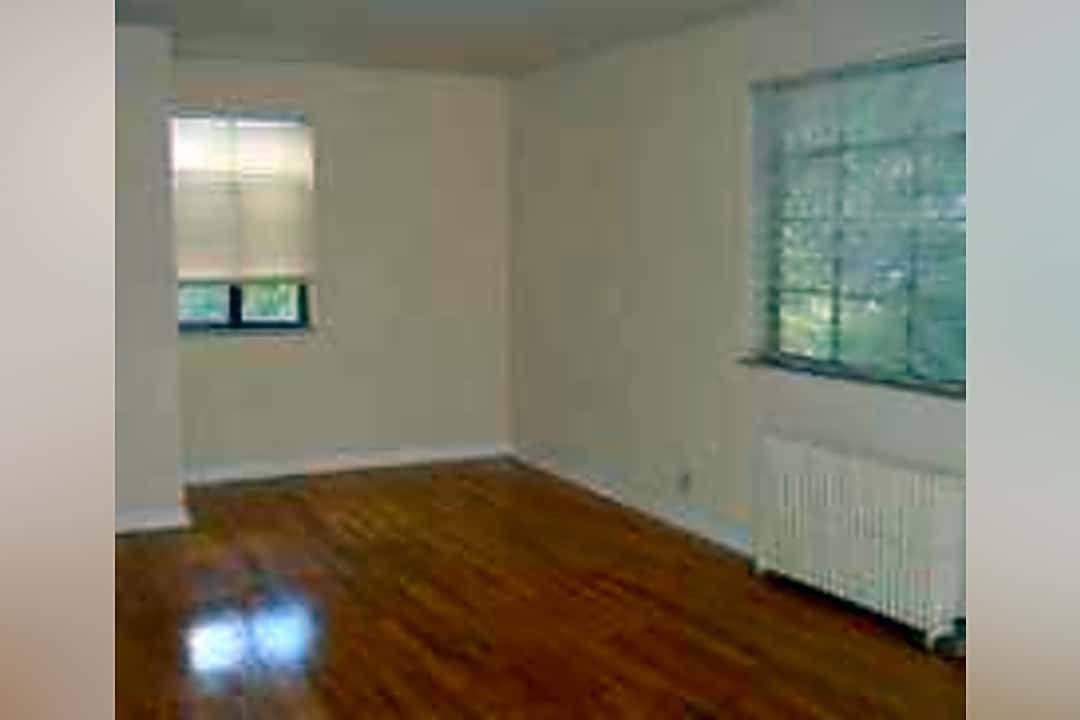 Eden Woods Cottage Apartments 25 W Galbraith Rd North College Hill Oh Apartments For Rent Rent Com