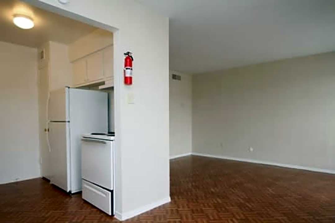 Casa Cruz 6727 Telephone Rd Houston Tx Apartments For Rent Rent Com
