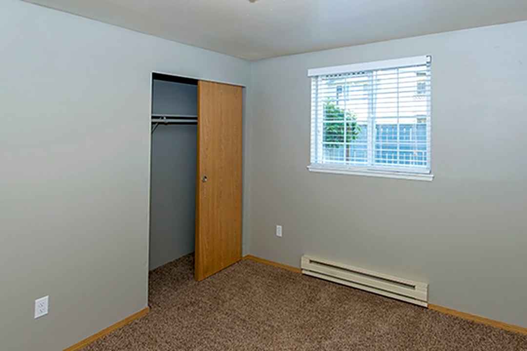 68 Modern Harrison apartments lakewood wa Living Room
