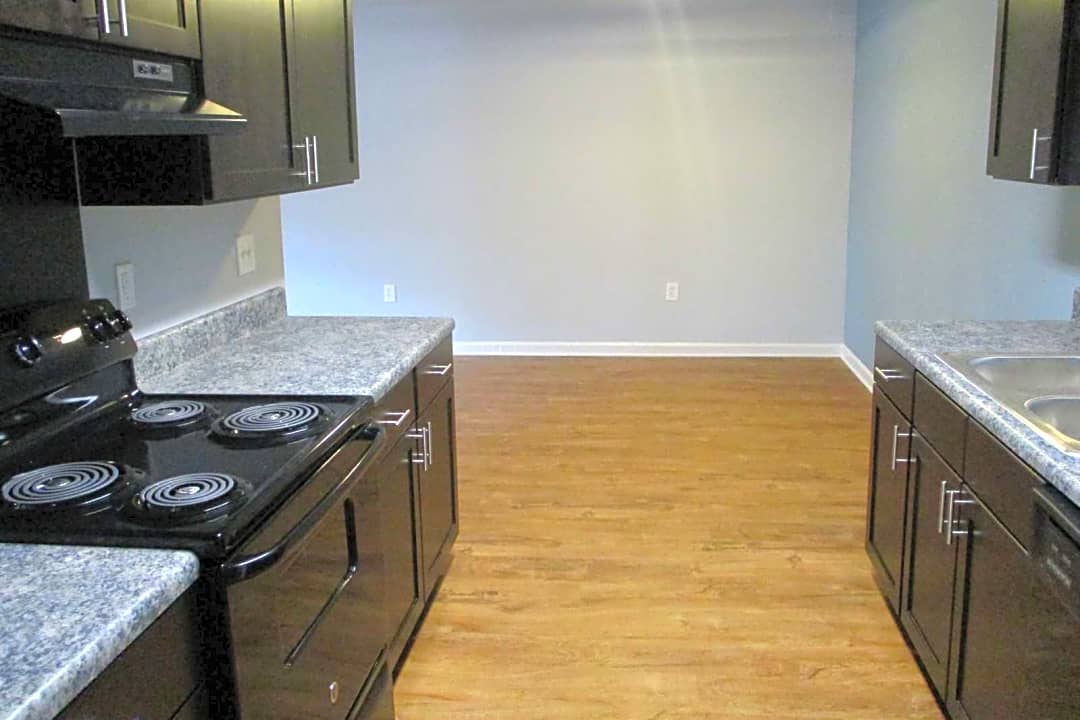 Oakley Cove - 818 Bedell Ave | Auburn, AL Apartments for Rent | Rent.