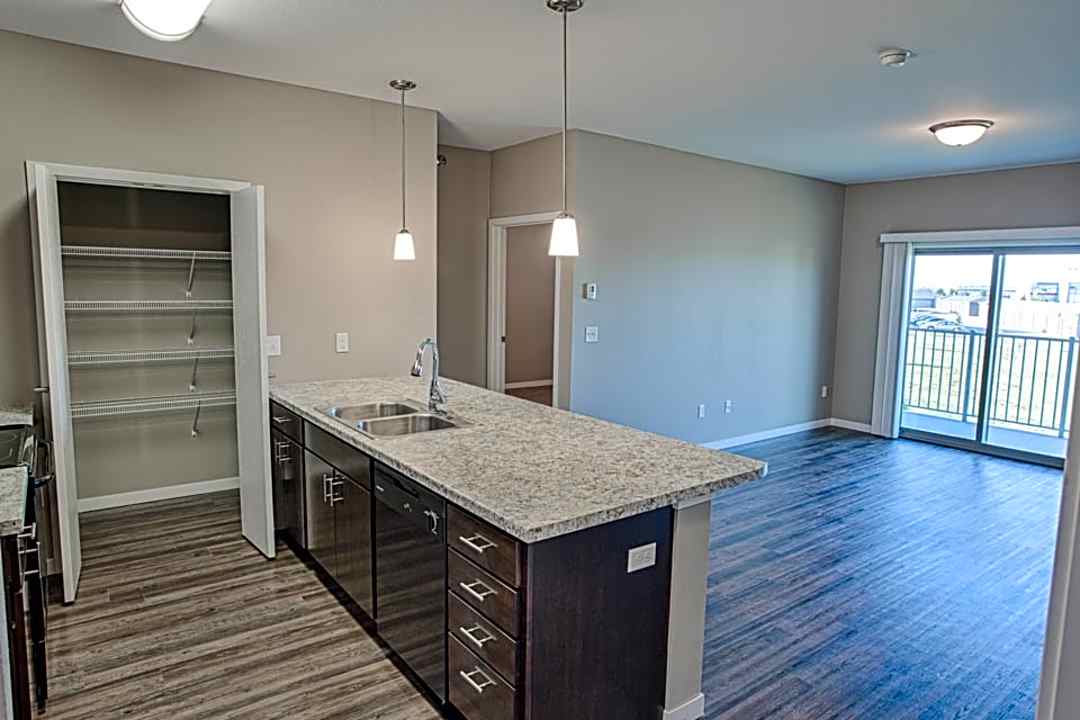 Northtown Crossing 1195 35th St N Fargo Nd Apartments For Rent Rent Com