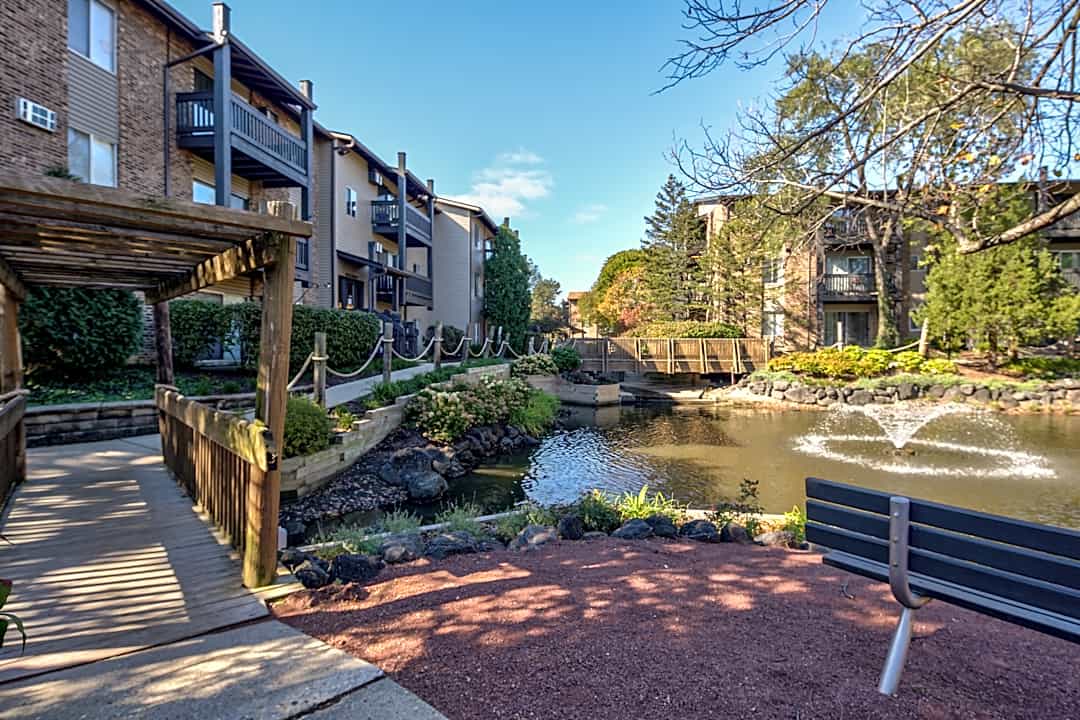 Forest Cove - 1706 Forest Cove Drive Mount Prospect Il Apartments For Rent Rentcom