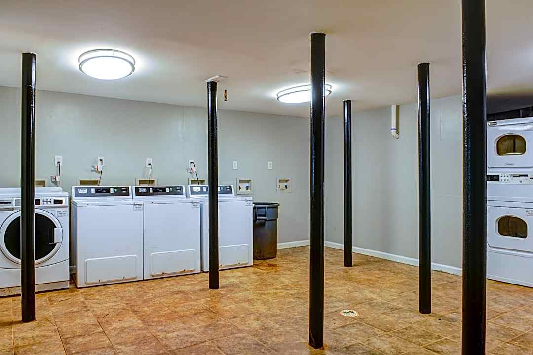 Forty 15 Apartment Homes 4015 Covington Highway Decatur Ga Apartments For Rent Rent Com