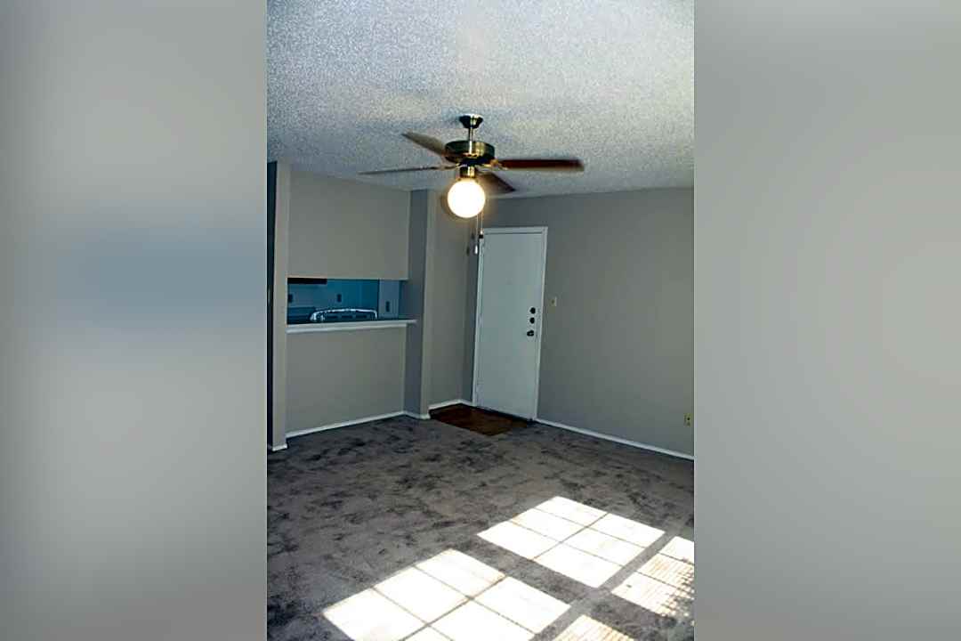 Arbors Of Bastrop Apartments 202 Childers Dr Bastrop Tx Apartments For Rent Rent Com