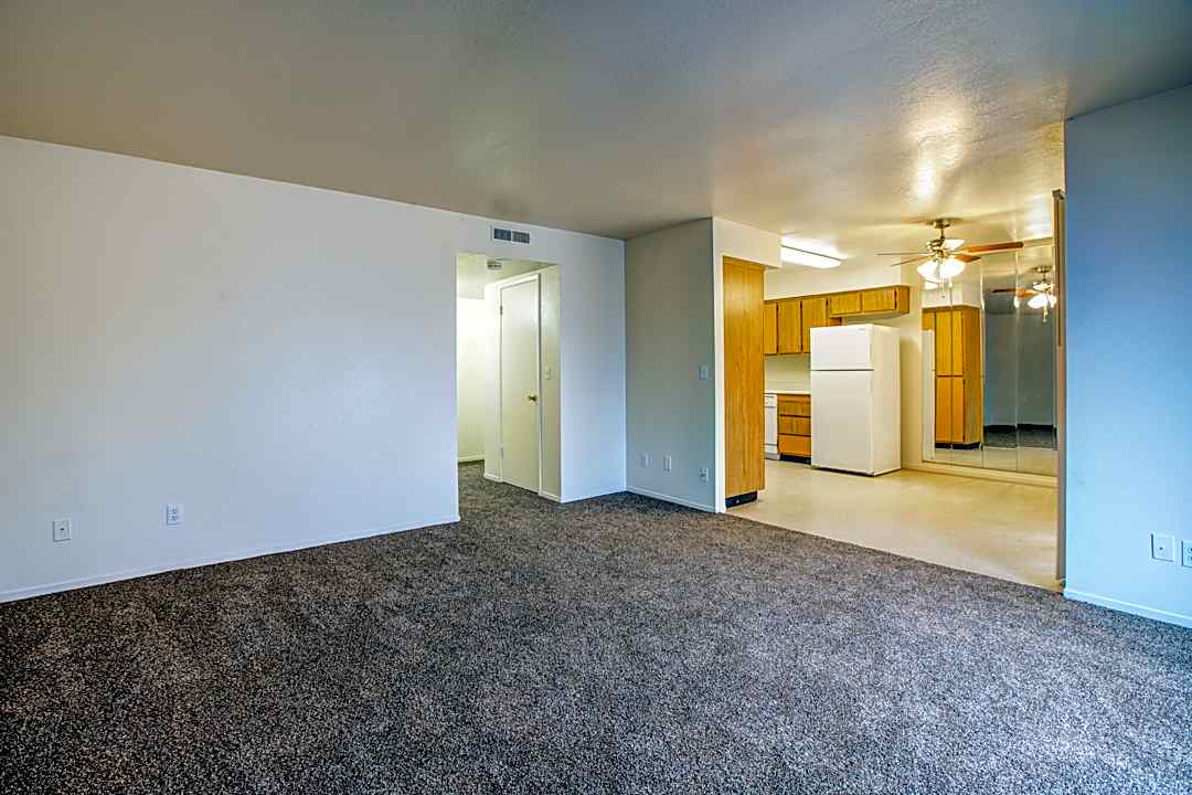 Westmarc Apartment Homes 2264 N Marks Avenue Fresno Ca Apartments For Rent Rent Com