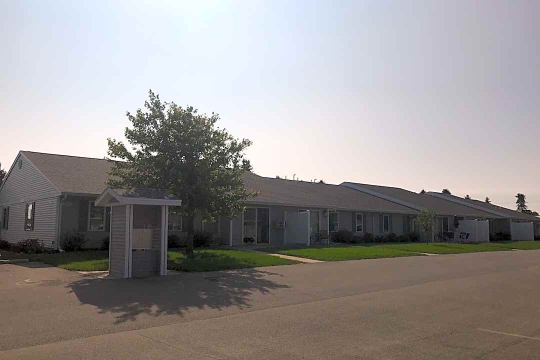 first avenue apartments 501 e 1st avenue elkhorn wi apartments for rent rent com