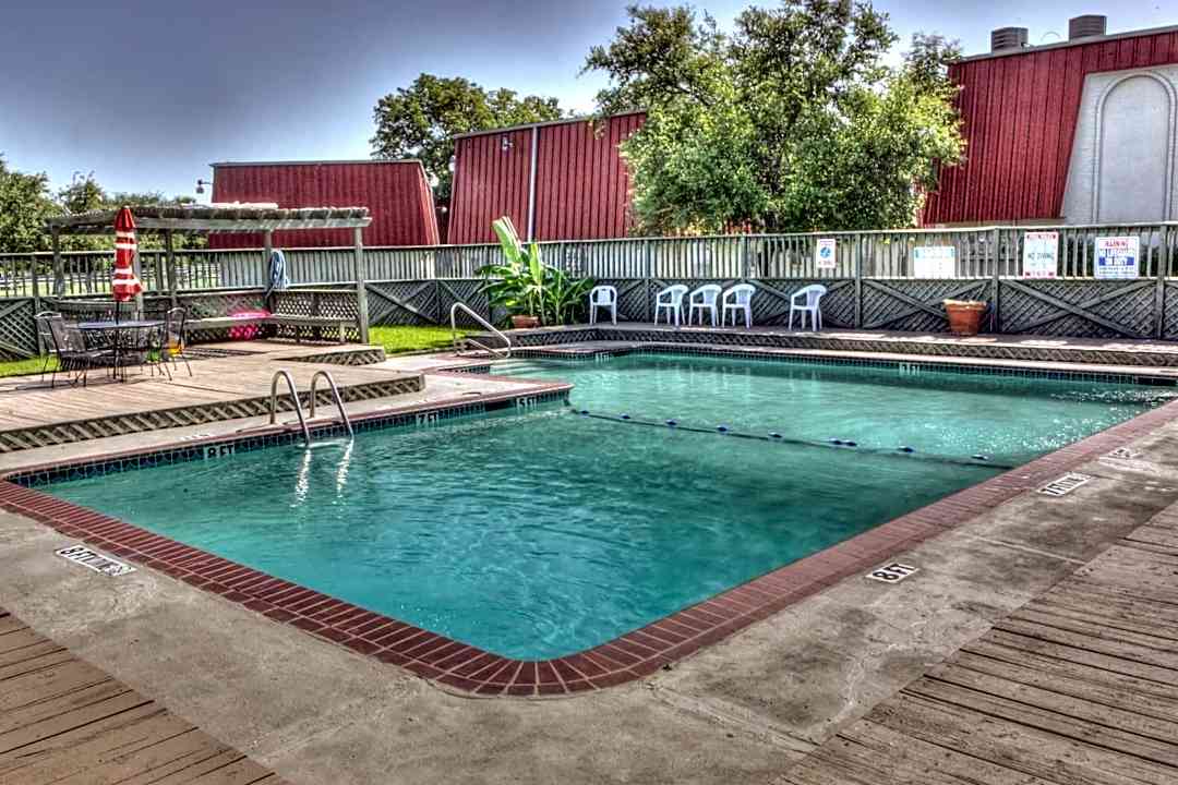 garden park apartments 1919 j ramsey blvd n greenville tx apartments for rent rent com