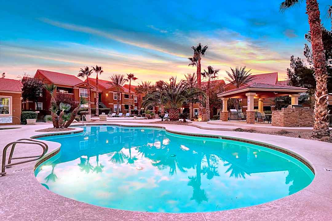 Ascent At Silverado 10175 Spencer St Las Vegas Nv Apartments For Rent Rent Com
