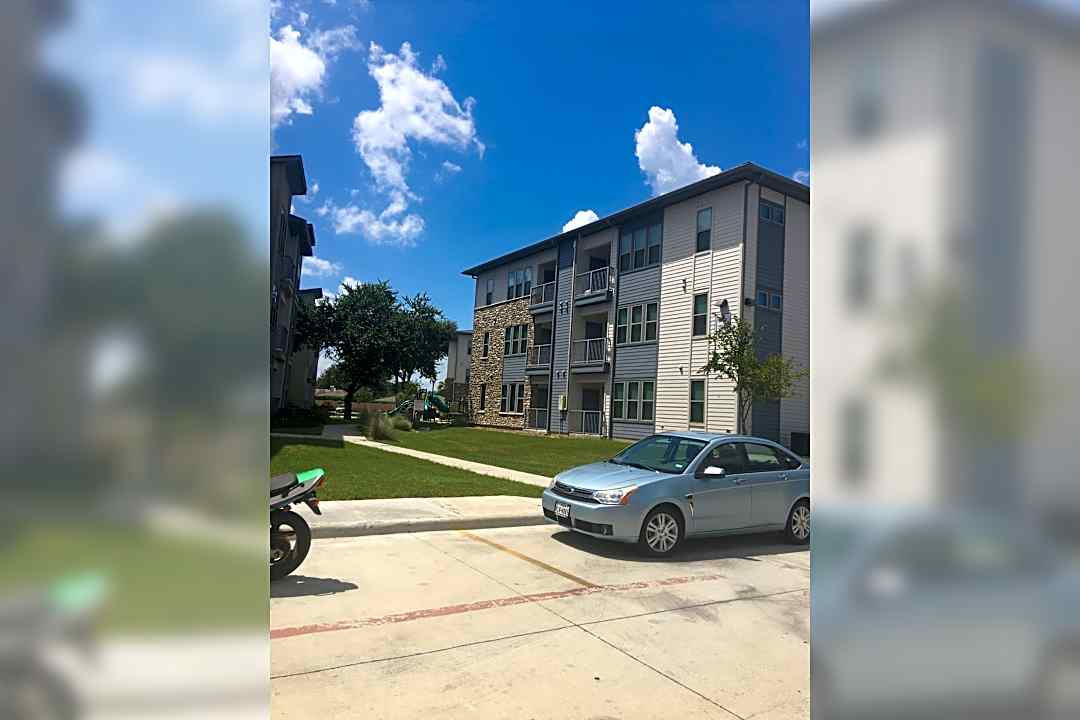 Woodland Creek Apartments 11641 Leopard St Corpus Christi Tx Apartments For Rent Rent Com [ 720 x 1080 Pixel ]