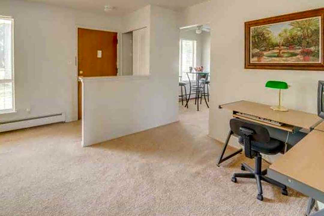 huntington club apartments