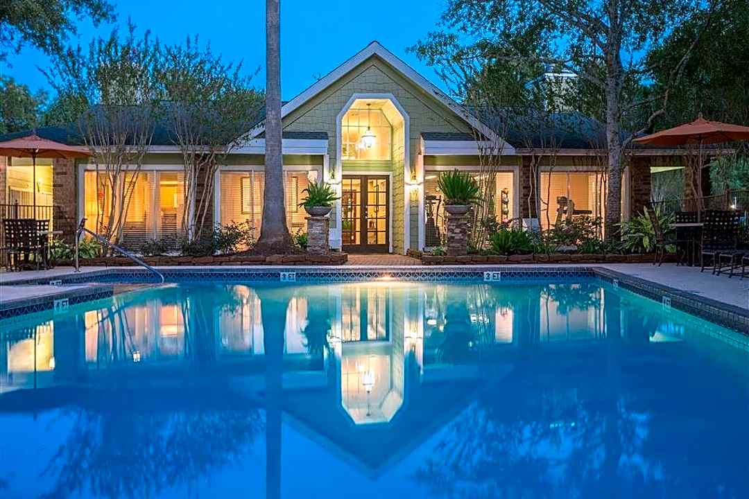 Bar Harbor Apartments 2601 Repsdorph Rd Seabrook Tx Apartments For Rent Rent Com