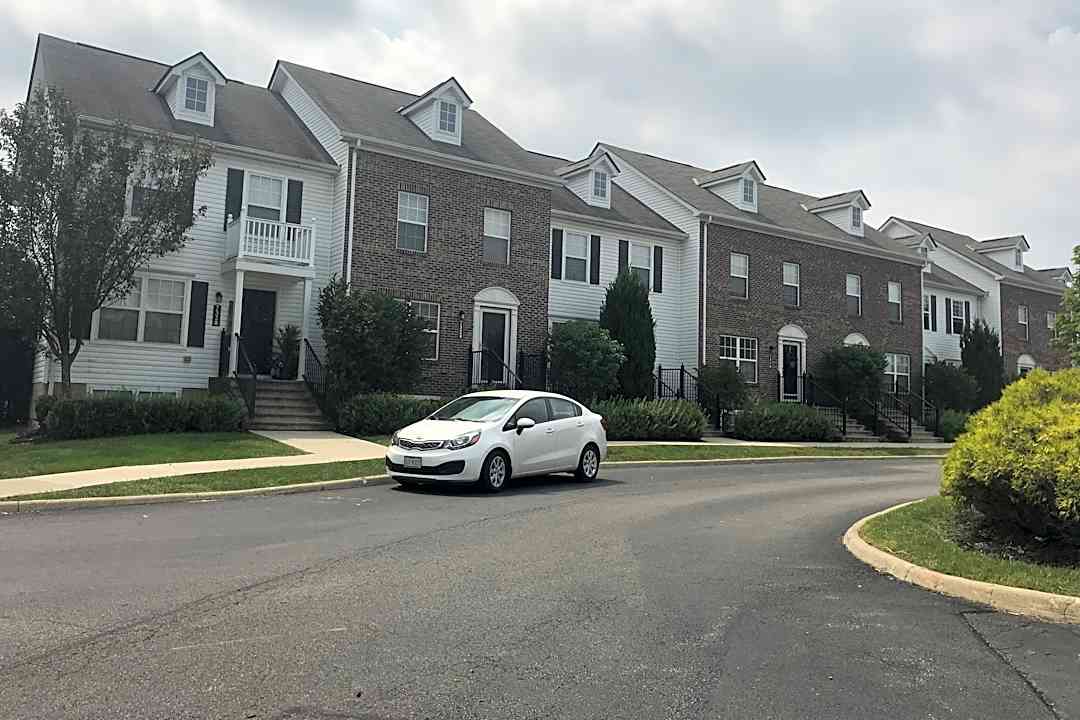 traditions at worthington woods 7325 cayman lane worthington oh apartments for rent rent com