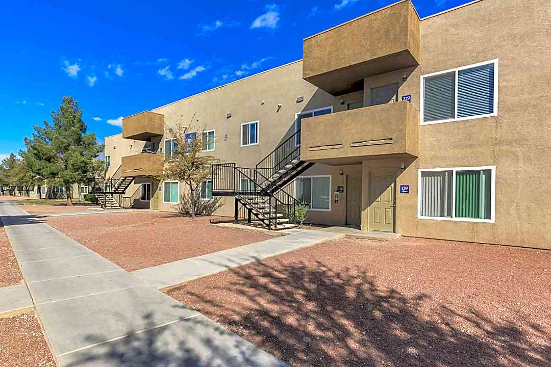 Las Brisas De Cheyenne 3985 East Cheyenne Las Vegas Nv Apartments For Rent Rent Com