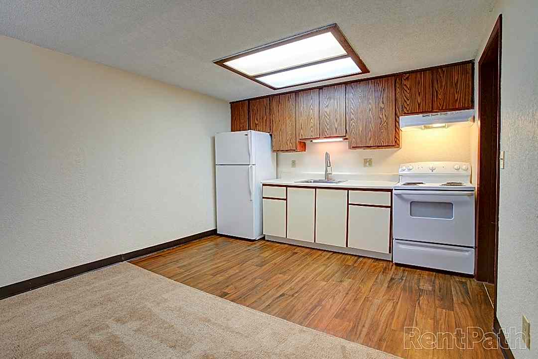 Astorwood Apartments 1228 Se Astorwood Pl Stuart Fl Apartments For Rent Rent Com