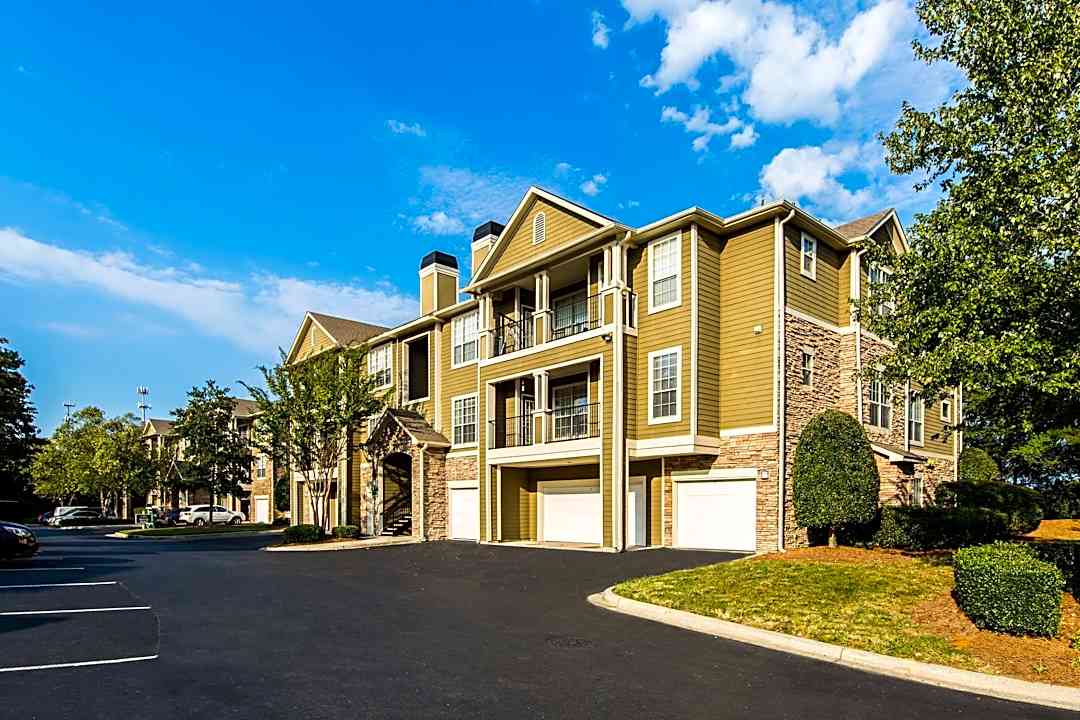 Marquis At Carmel Commons 6818 Northbury Ln Charlotte Nc Apartments For Rent Rent Com