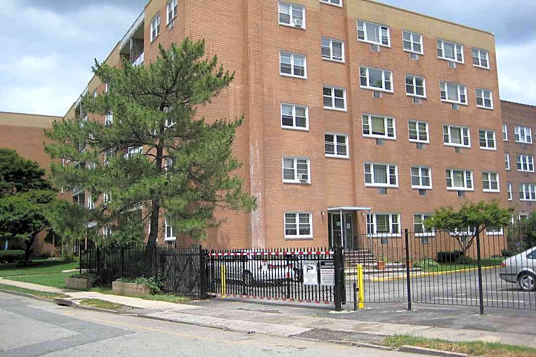 Arlington Court Apartments 212 N Arlington Ave East Orange Nj Apartments For Rent Rent Com