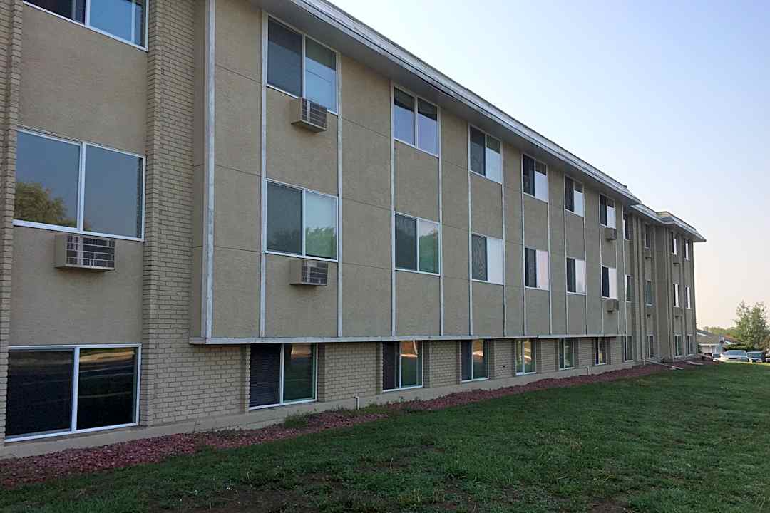 Fairway Valley Apartments - 3603 Airport Rd Colorado Springs Co Apartments For Rent Rentcom