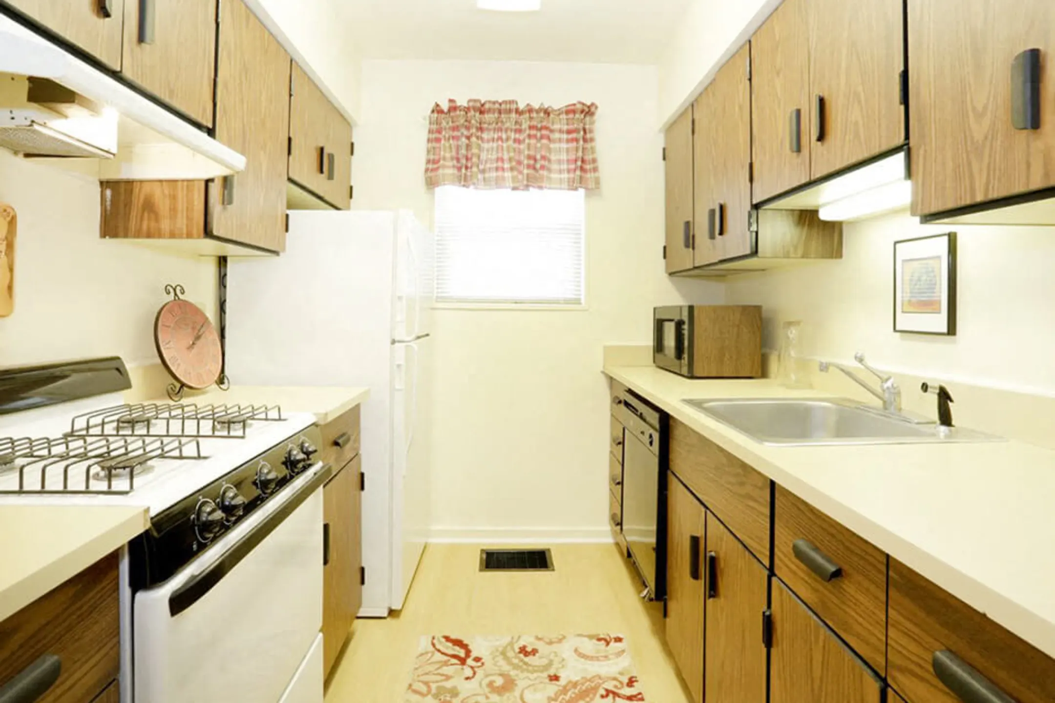 Golfview Village Apartments Rantoul, IL 61866