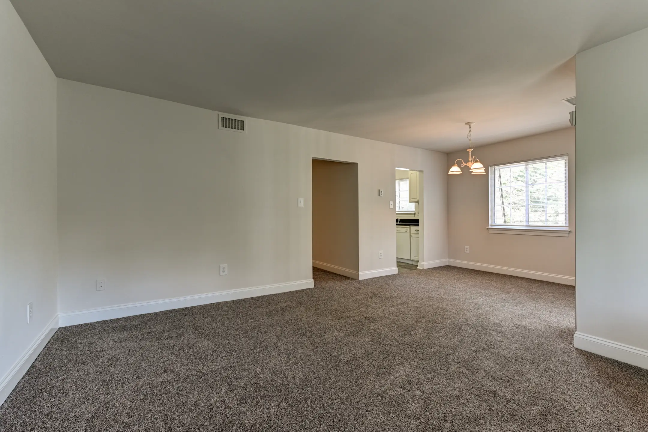 Living Room - The Courtyards - Beverly, NJ