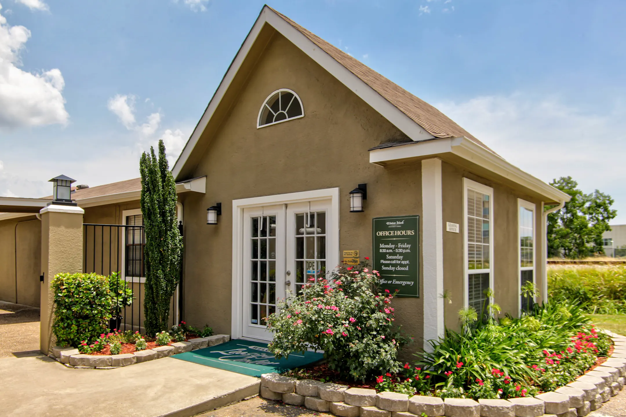Building - Waters Mark Apartments - Gulfport, MS