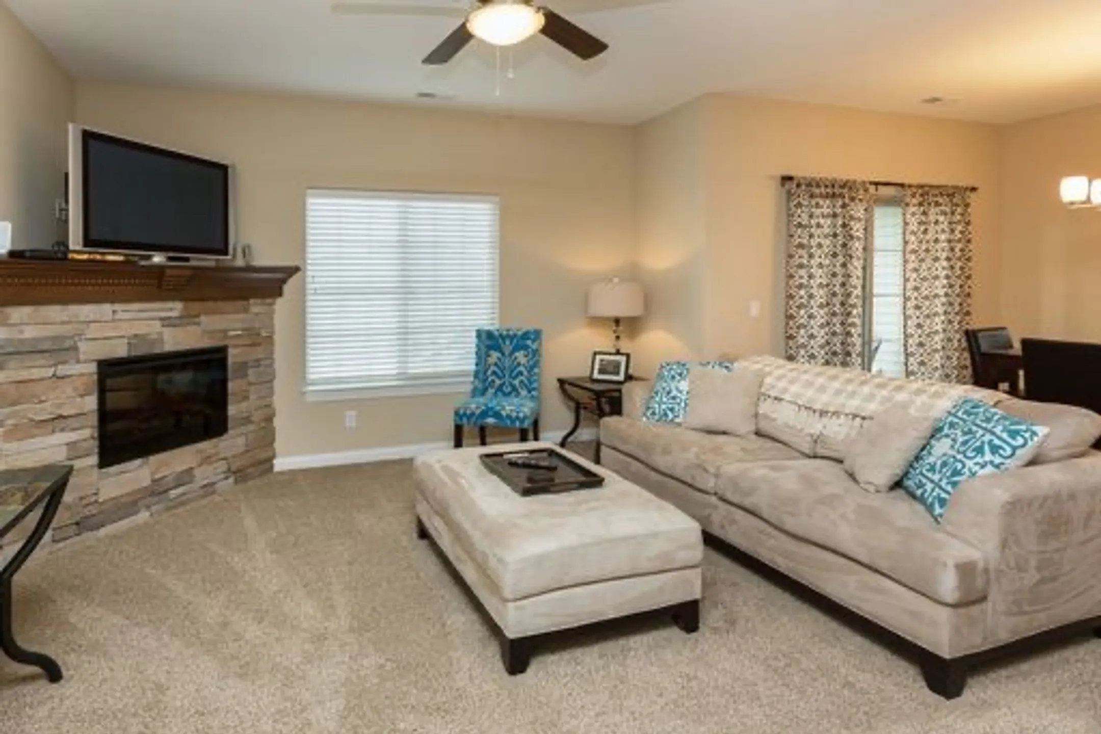 Brookside Condominiums Apartments West Des Moines, IA 50266