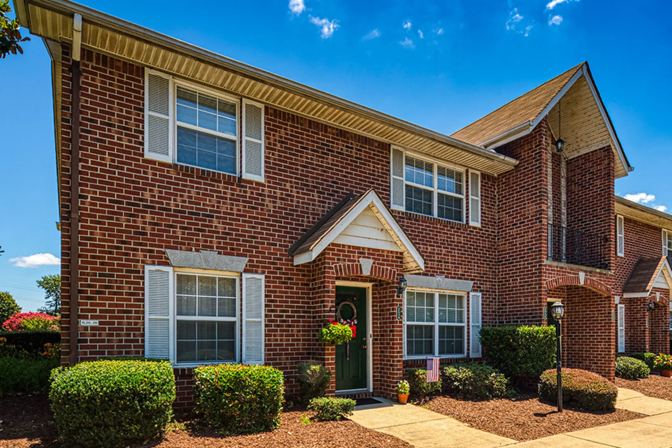 Holly Point 2540 Holly Point Blvd Chesapeake, VA Apartments for