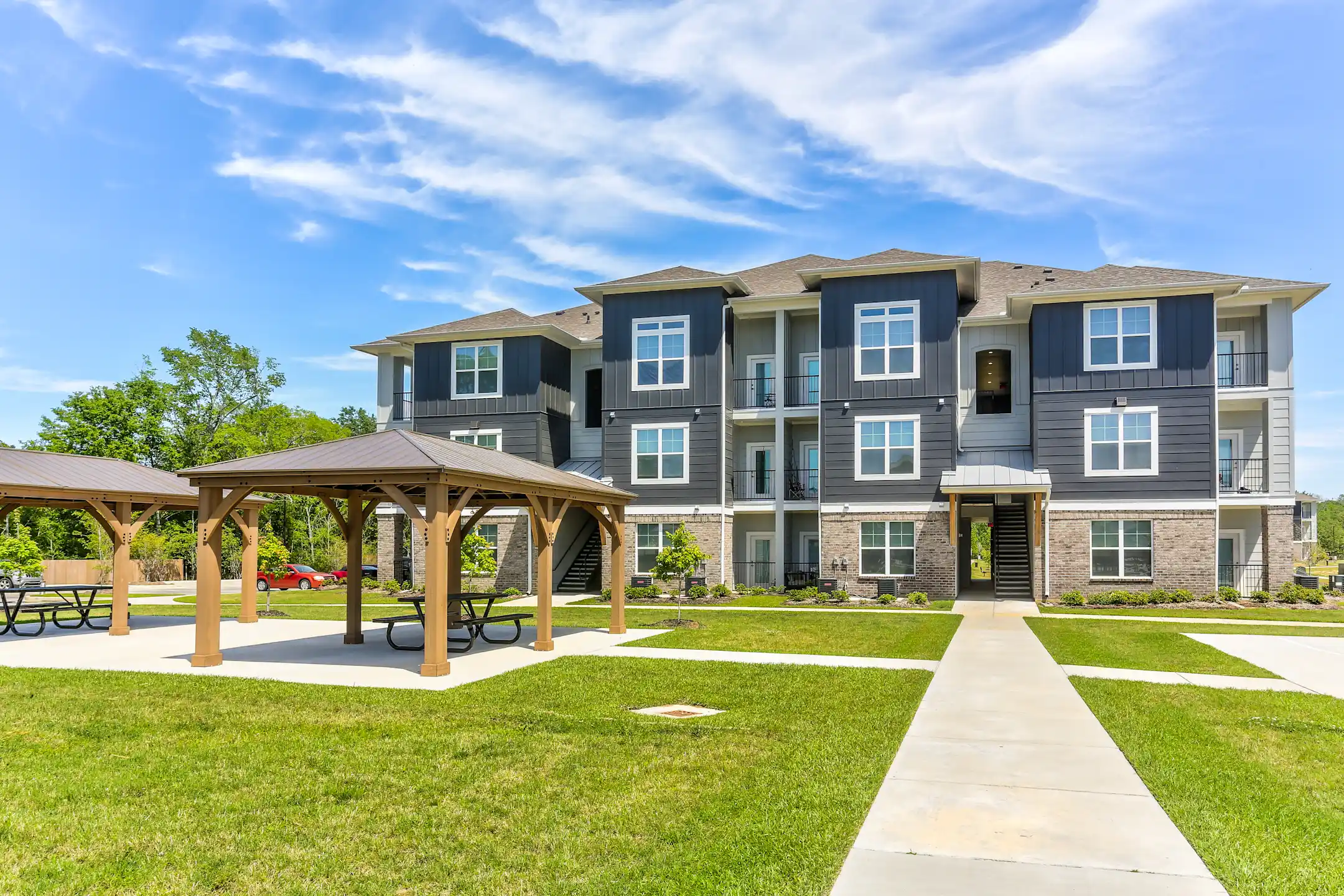 The Palms at Sunset Lakes Apartments Zachary, LA 70791