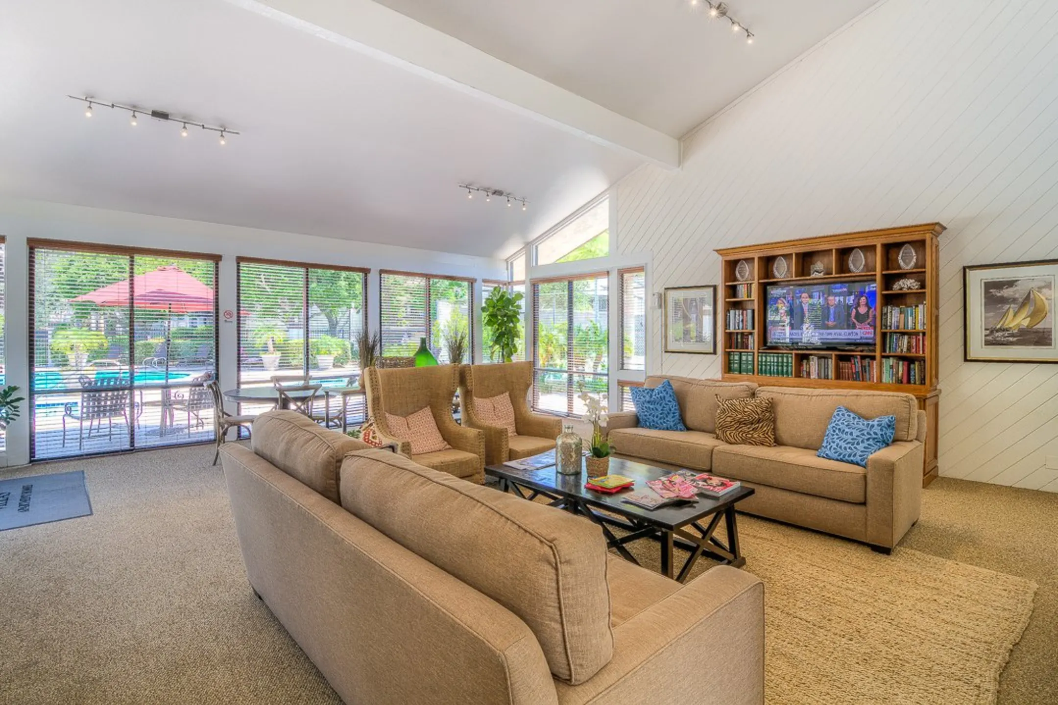 Living Room - Park Mesa Villas - Costa Mesa, CA