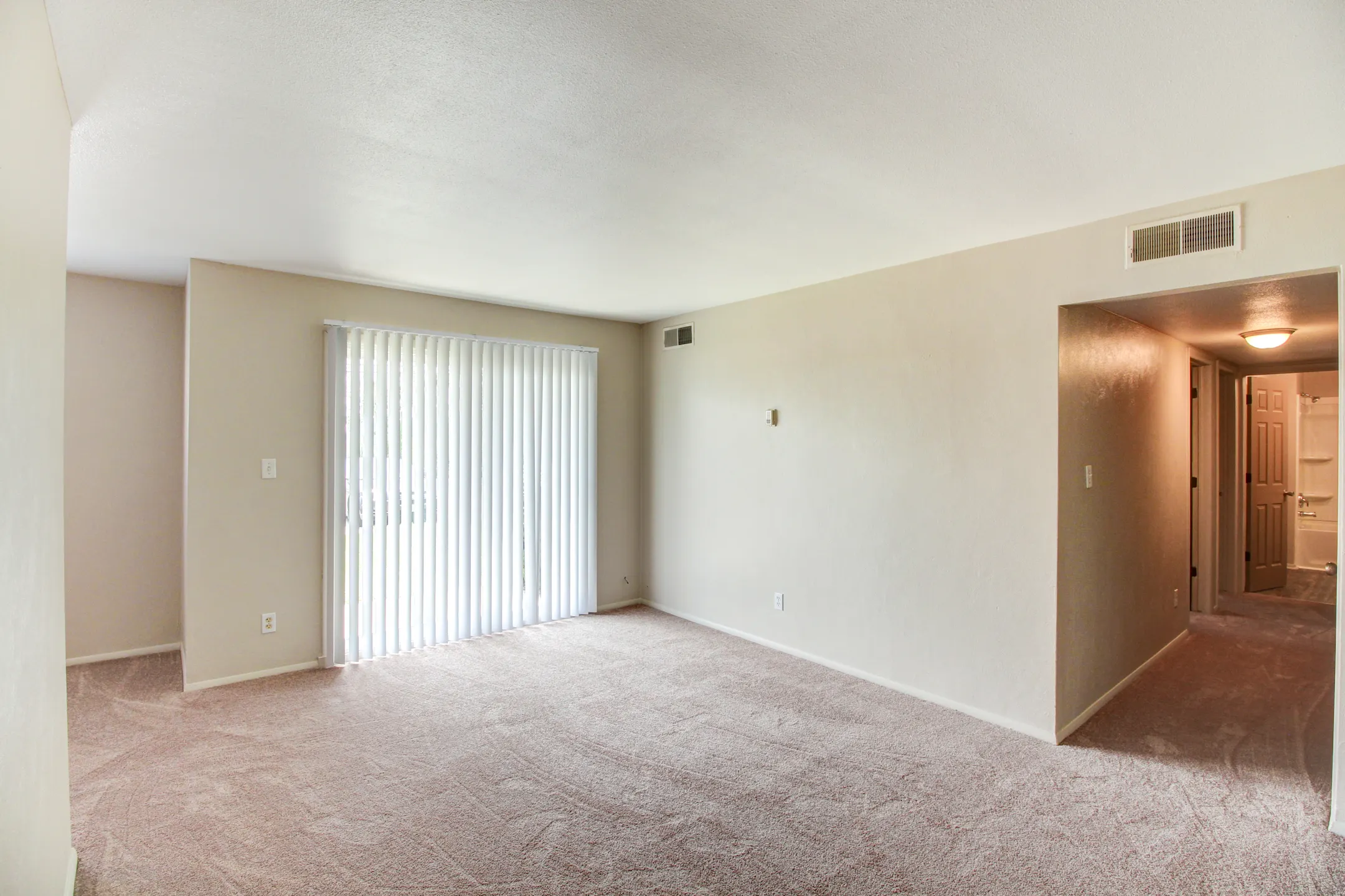 East Pointe 872 E Riverview Avenue Napoleon, OH Apartments for Rent