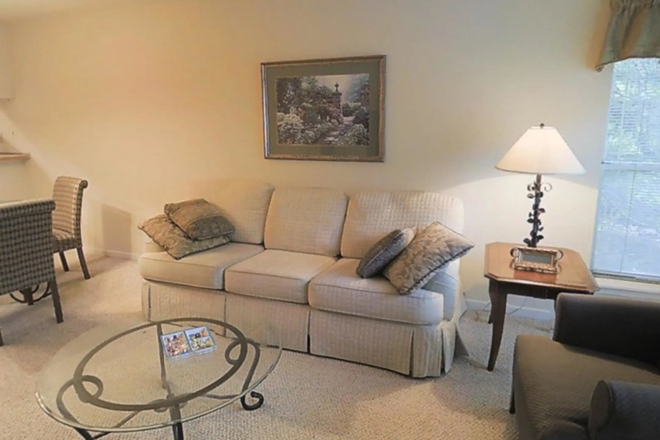 Living Room - Tropical Ridge - Columbia, SC