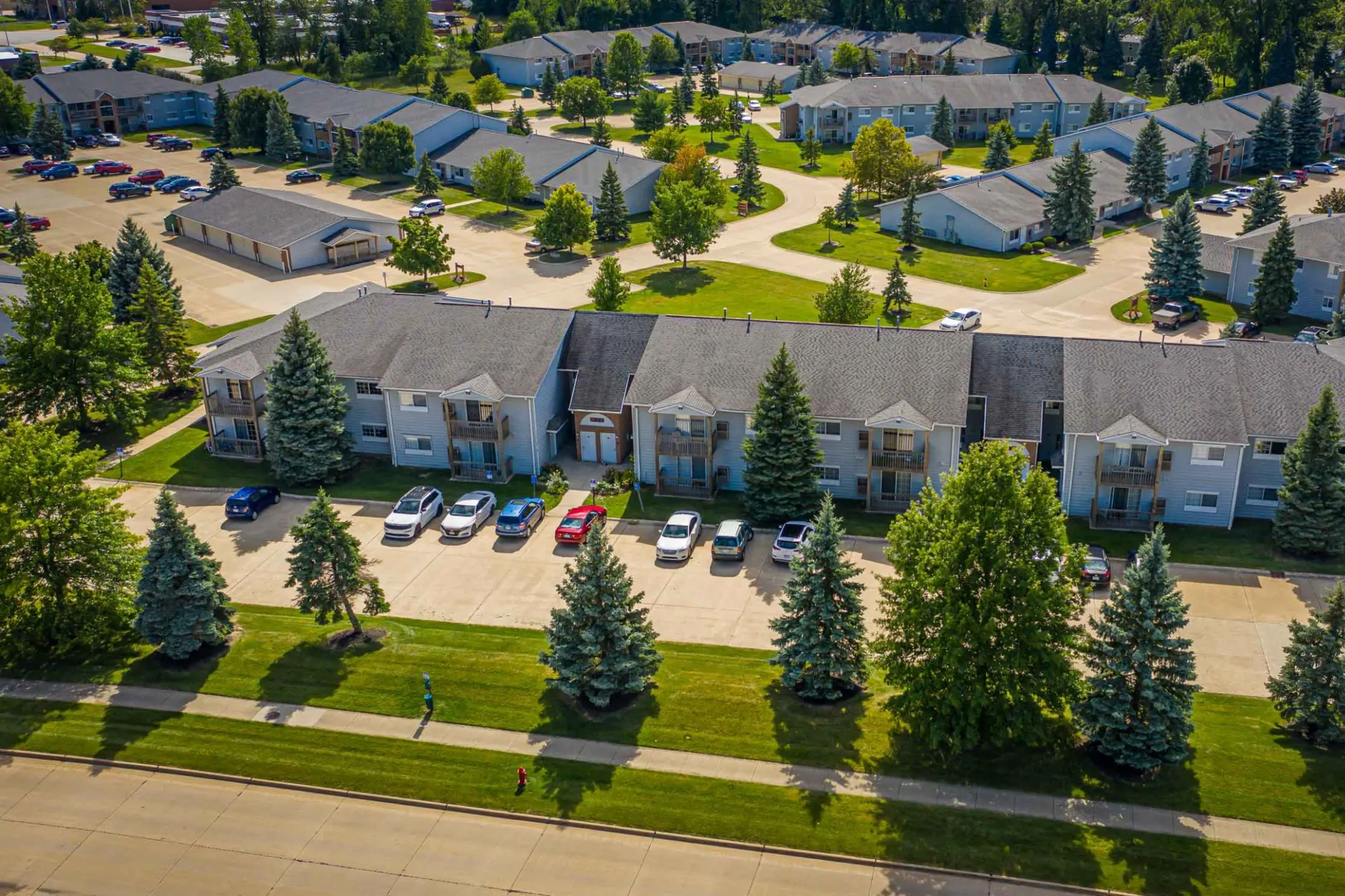 Tamarac Apartments 38360 Tamarac Blvd Willoughby, OH Apartments for