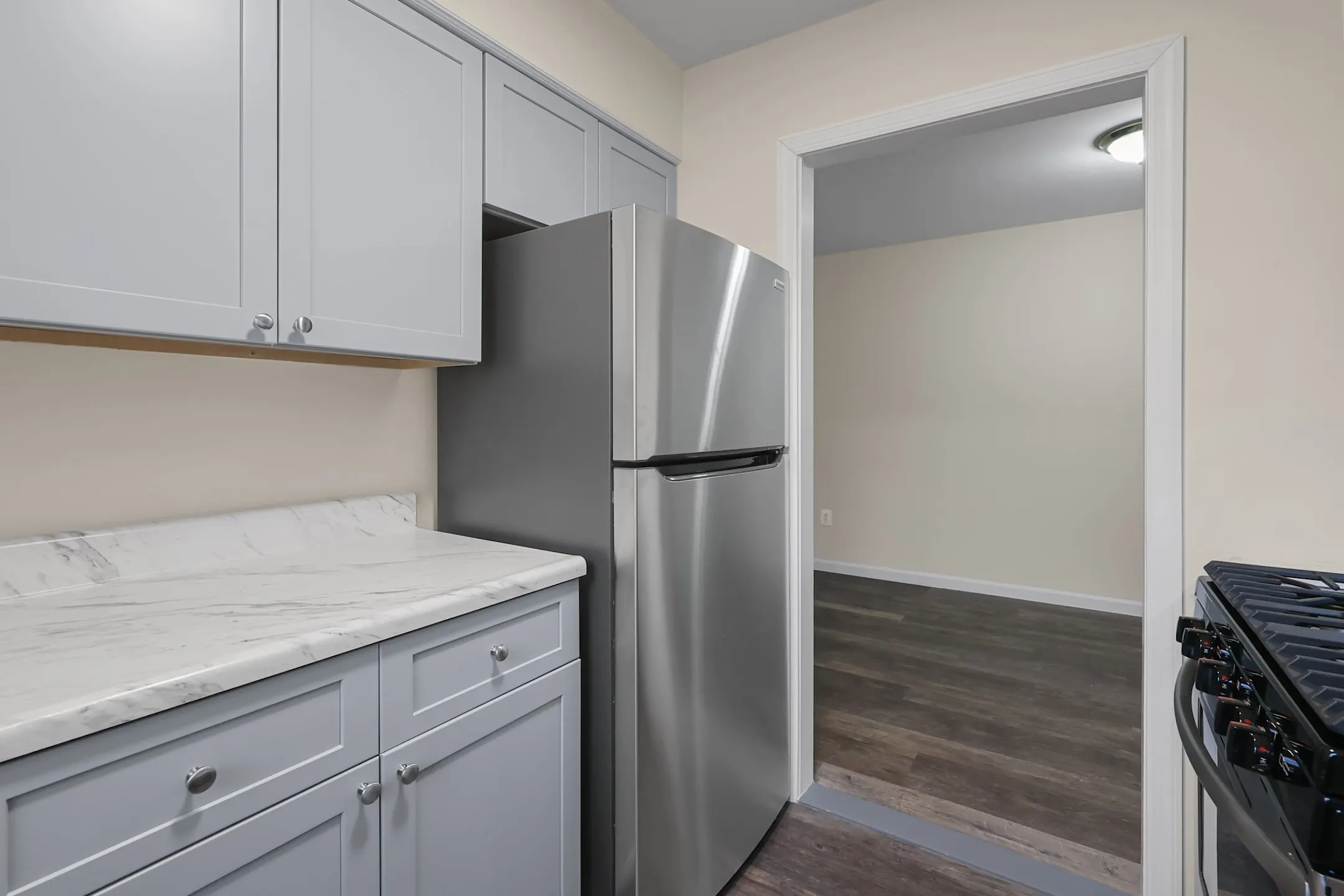 Yorkshire Apartments 197 Nebraska Avenue Hamilton, NJ Apartments