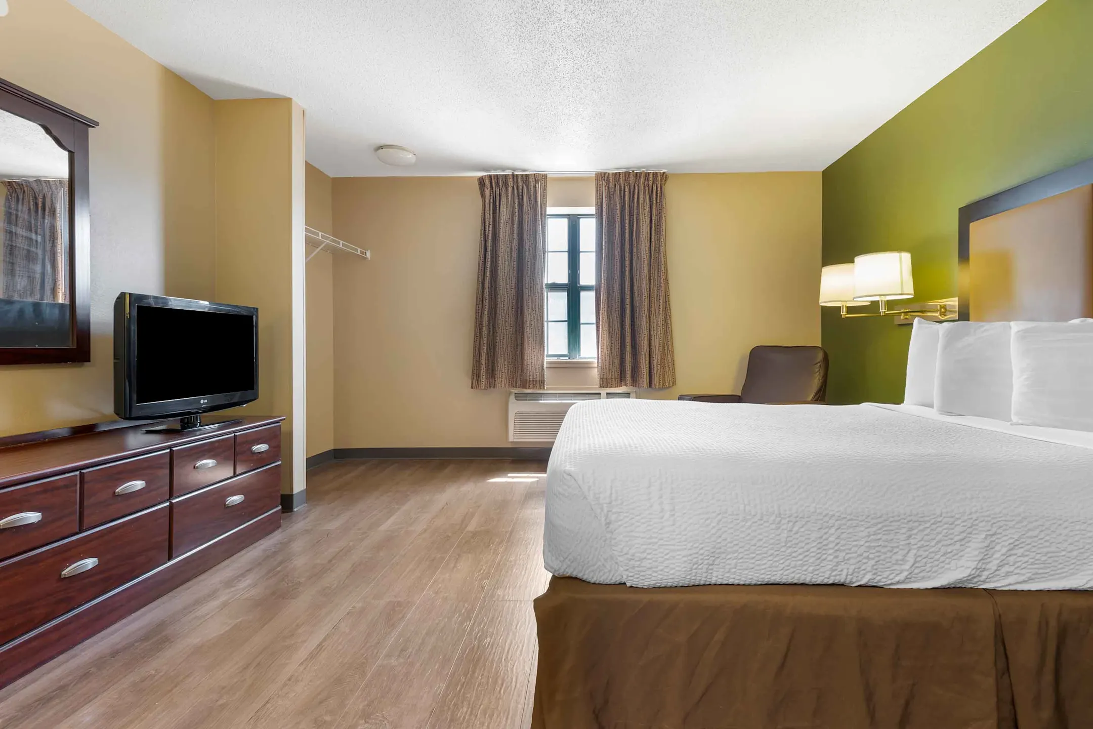 Furnished Studio Buffalo Amherst 125 Inn Keepers Lane Amherst, NY Apartments for Rent