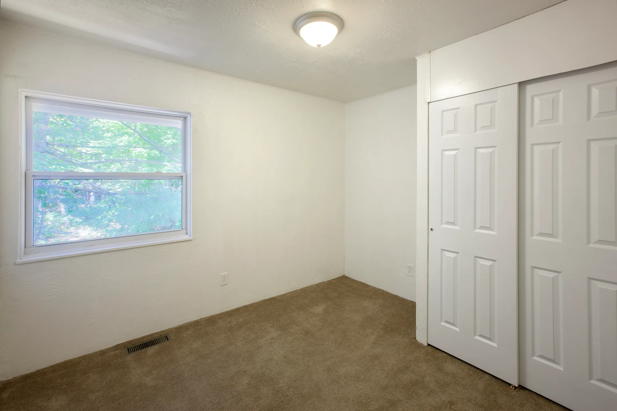 English Village Apartments 1 Jennifer Dr Gansevoort, NY Apartments for Rent Rent.