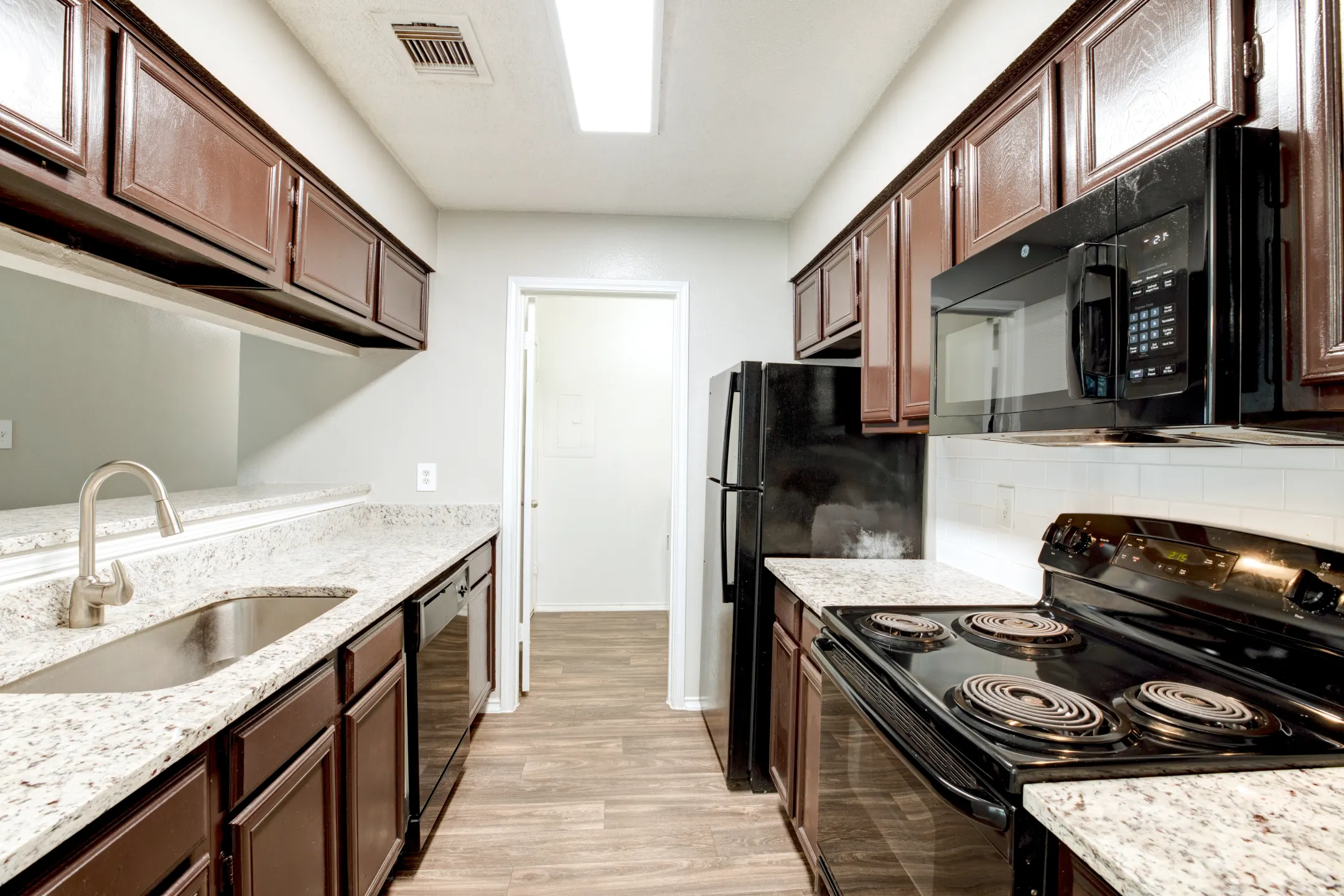 Kitchen - RIO@1604 Apartments - San Antonio, TX