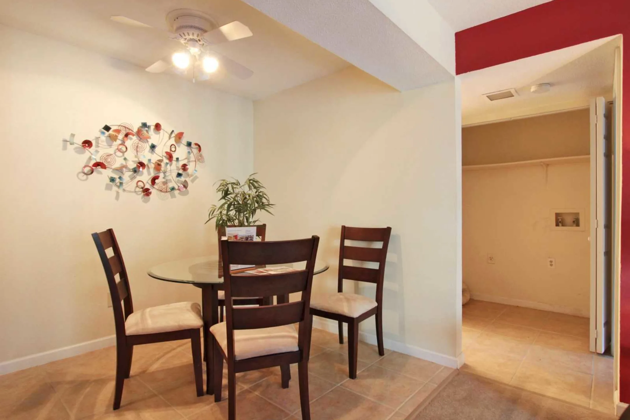Dining Room - Devonwood Apartment Homes - Charlotte, NC