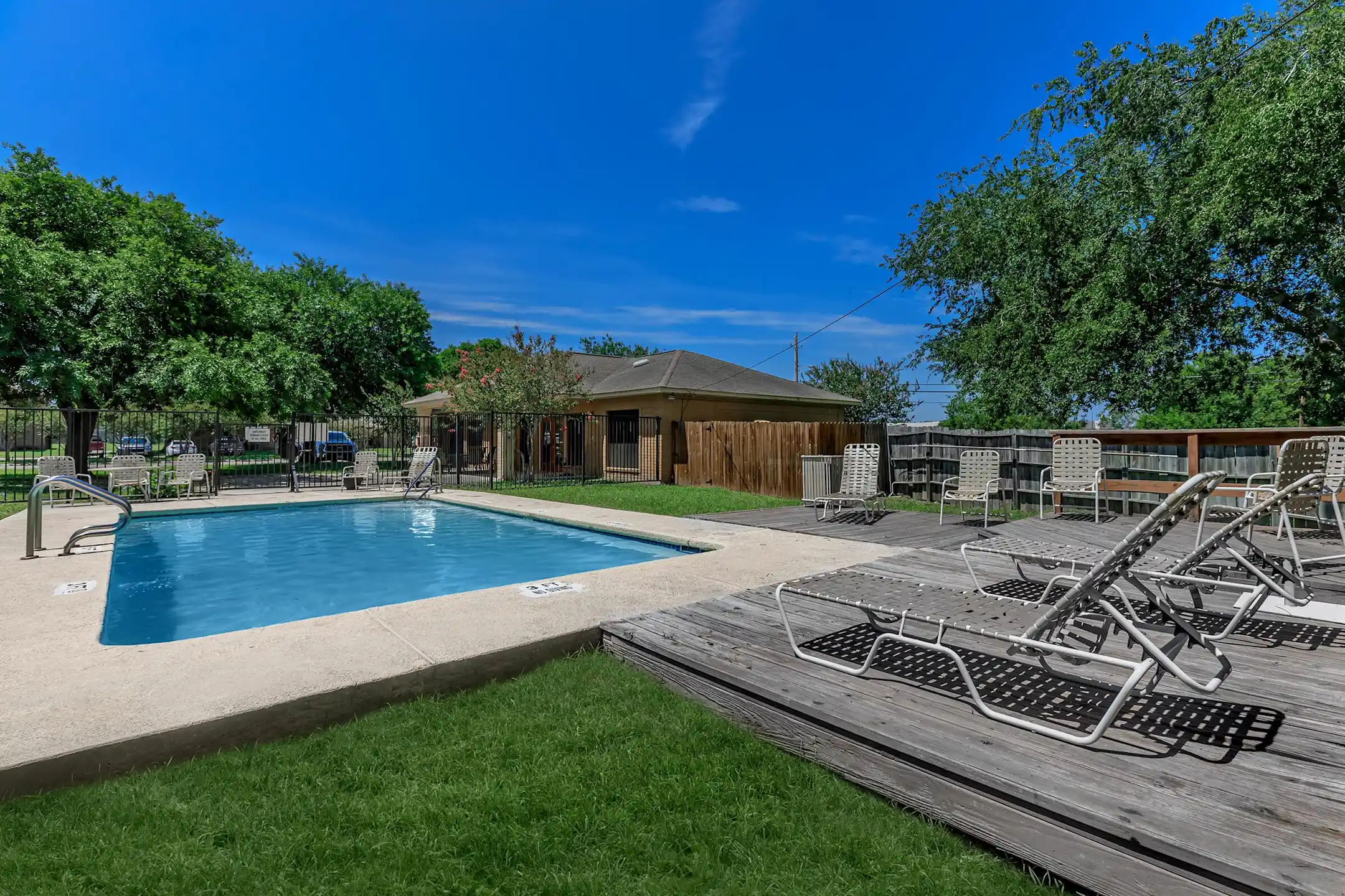 Pool - Beeville Station - Beeville, TX