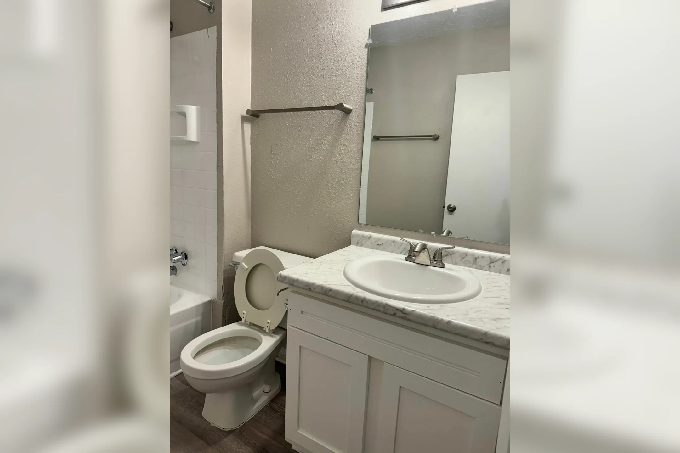 Timberland Apartments 10612 Abercorn St Savannah, GA Apartments for