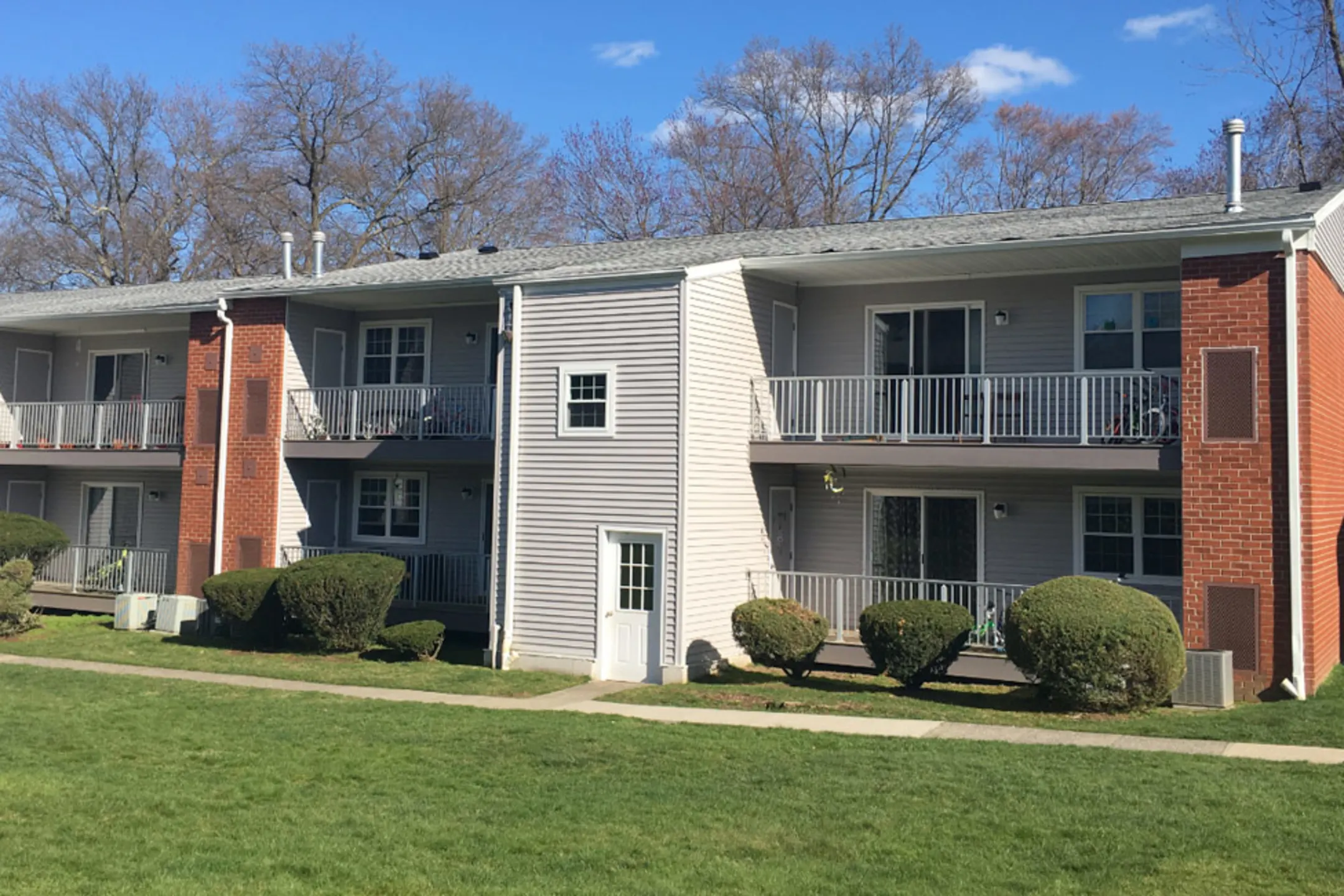 Newport Apartments 94 Robert Treat Dr Milford, CT Apartments for Rent Rent.