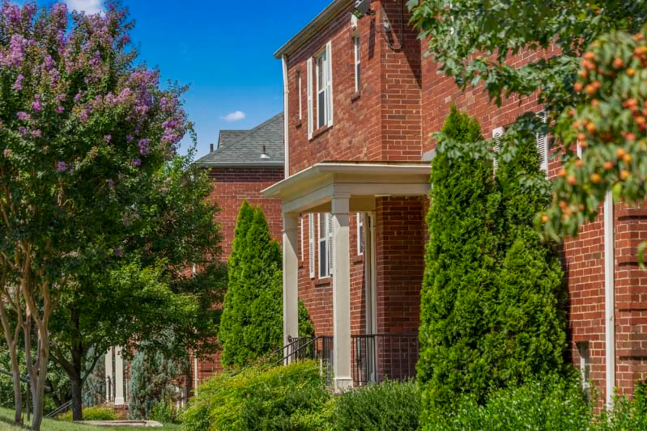 Kaywood Gardens 4101 Kaywood Pl Mount Rainier, MD Apartments for