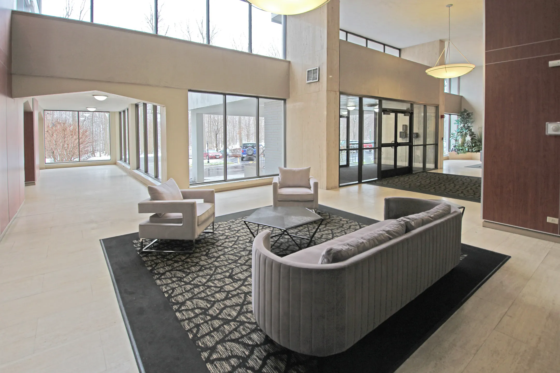 Gates Mills Place Apartments Mayfield Heights, OH 44124