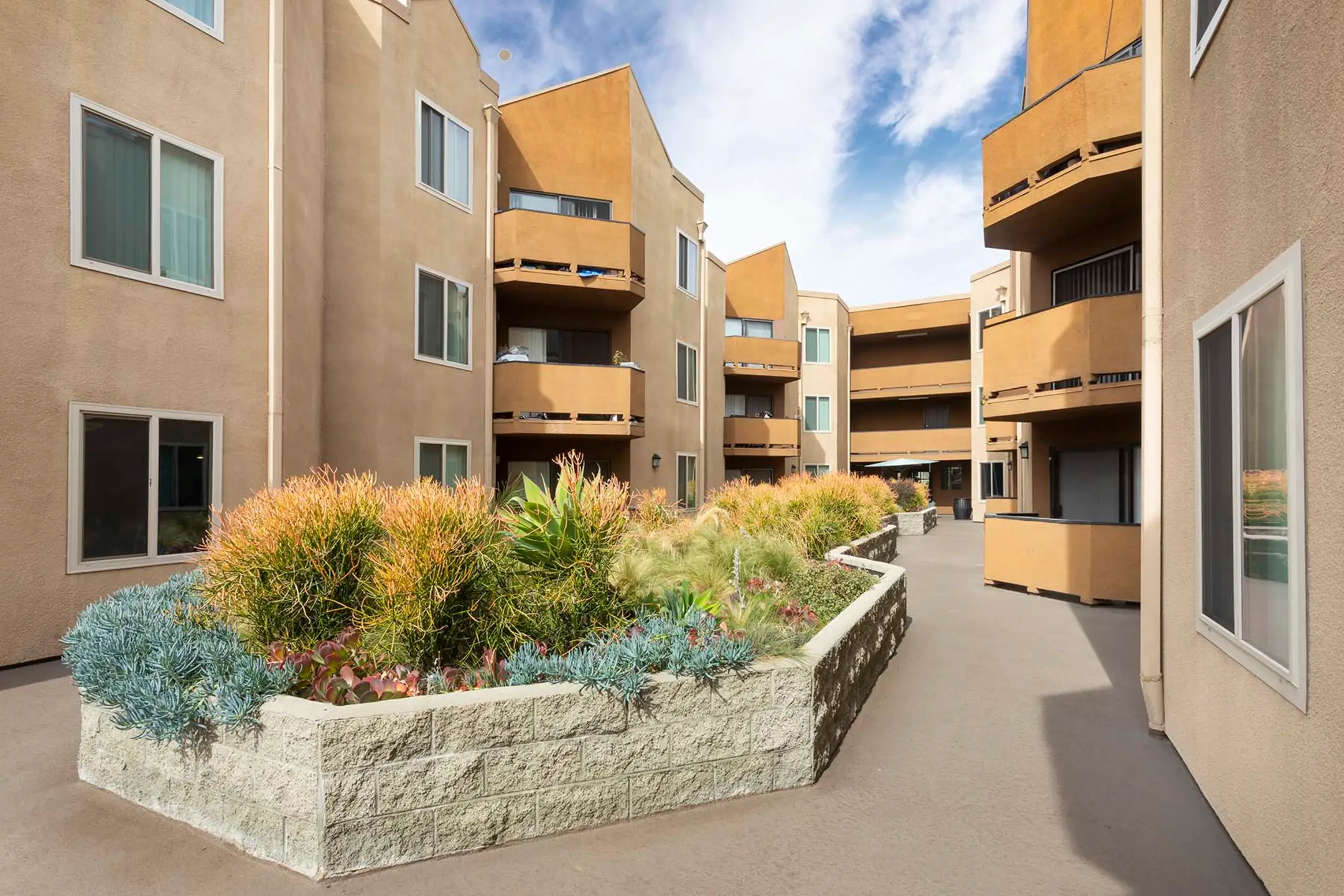 Encino Palms Apartments Encino, CA 91316